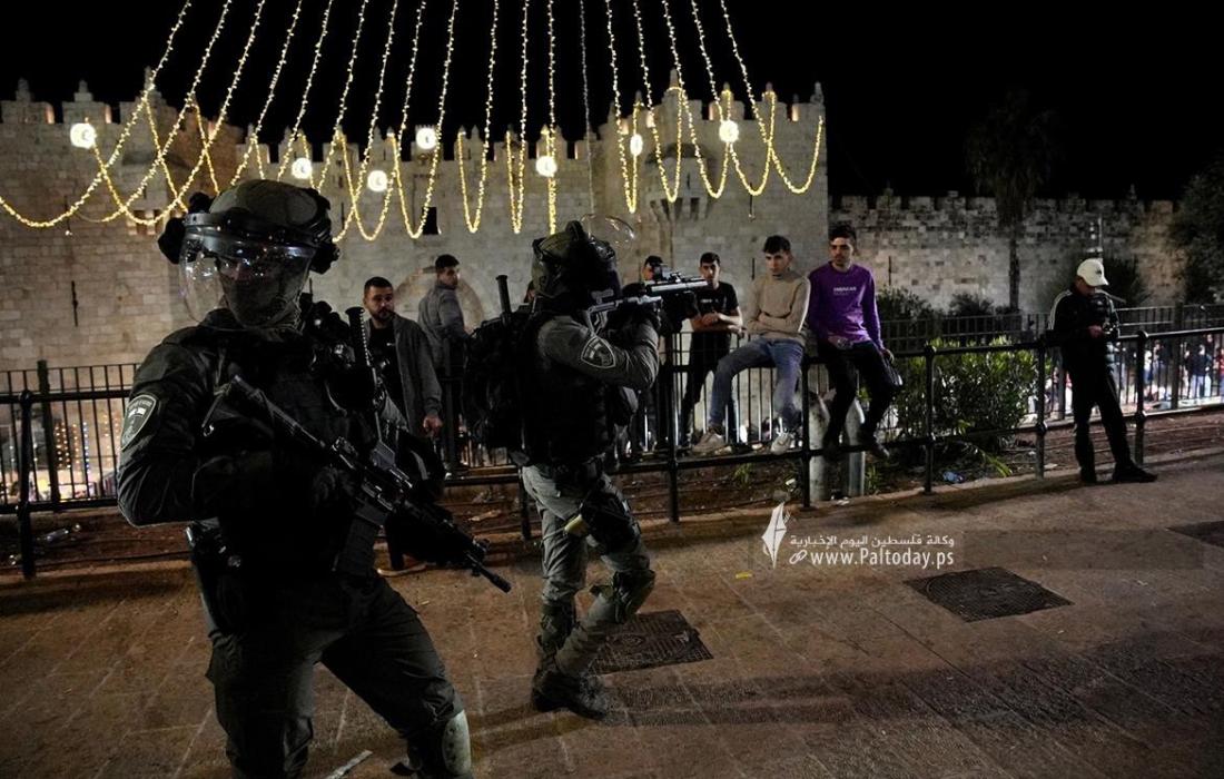 5 إصابات إحداها لمسعف خلال مواجهات مع الاحتلال شمال القدس