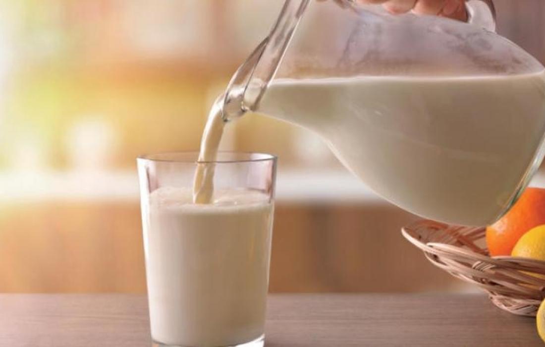 متى يجب استبعاد الحليب من النظام الغذائي؟