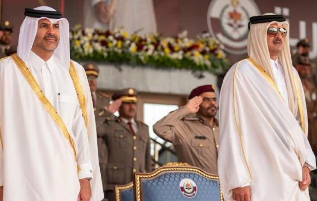 الشيخ تميم ورئيس الوزراء القطري المستقيل