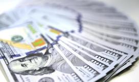 أسعار الدولار الأمريكي مقابل الجنية المصري اليوم الاثنين 10-1-2022 في البنوك