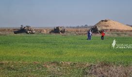 توغل لآليات عسكرية إسرائيلية شرقي بلدة خزاعة وشمالي بيت لاهيا بقطاع غزة (13).jpeg