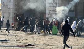 إصابات برصاص الاحتلال عقب اقتحام عشرات المستوطنين باحات الأقصى