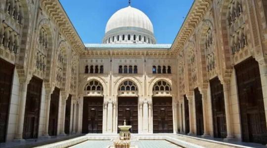 موعد أول أيام عيد الفطر 2023 في الجزائر والمغرب