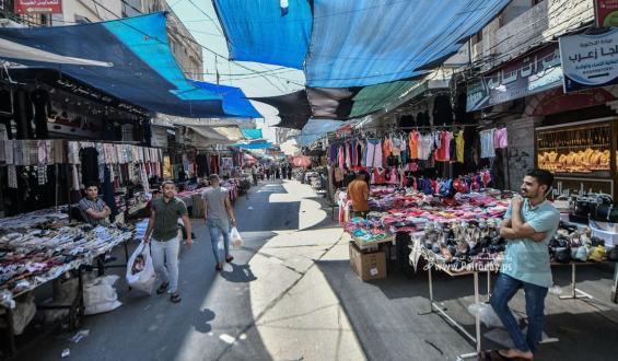 الكساد يغزو أسواق غزة عشية عيد الأضحى المبارك
